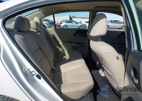 2017 Honda Accord Ex z USA, uszkodzony, nr VIN 1HGCR2F75HA132780